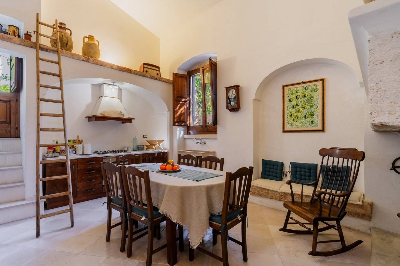 Appartamento intero, Appartamento 'Antica Corte Dell'800' con terrazza privata, Wi-Fi e aria condizionata in Giuliano Di Lecce, Castrignano del Capo