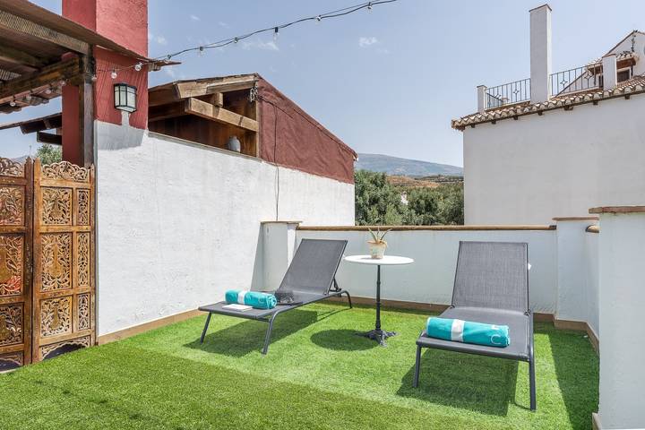 Entire apartment, Apartment 'El Santo' with Mountain View, Wi-Fi and Air Conditioning in Melegís, El Valle