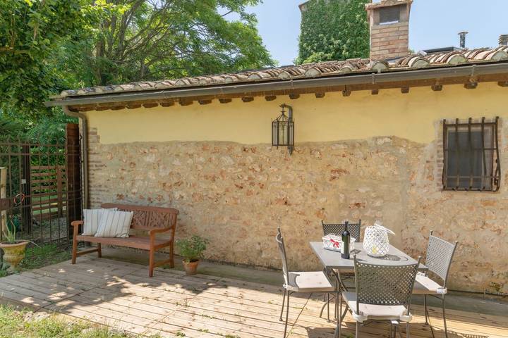 Location de vacances pour 4 personnes, avec jardin et piscine à Monteriggioni - 2