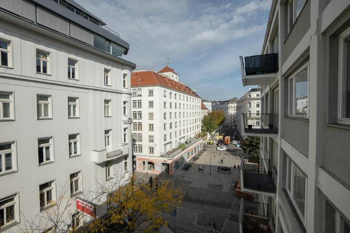 Ferienwohnung für 4 Personen, mit Balkon und Ausblick in Stephansdom - 3
