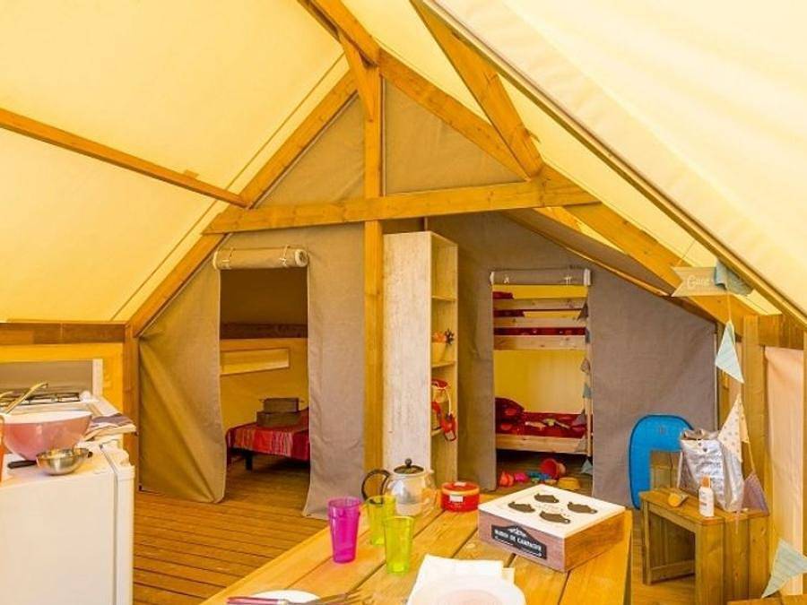 Camping Les Pirons  - Bungalowzelt 4 personen - Zeltbungalow Junior 4 Personen 2 Zimmer 17m² - ohne Sanitäranlagen in Château-d'Olonne, Les Sables-d'Olonne