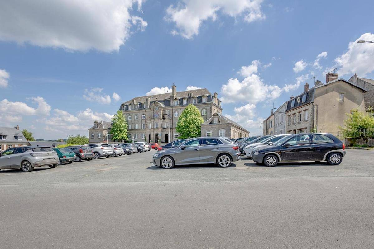 Appartement entier, Alexandre et Charline in La Souterraine, Région de Guéret