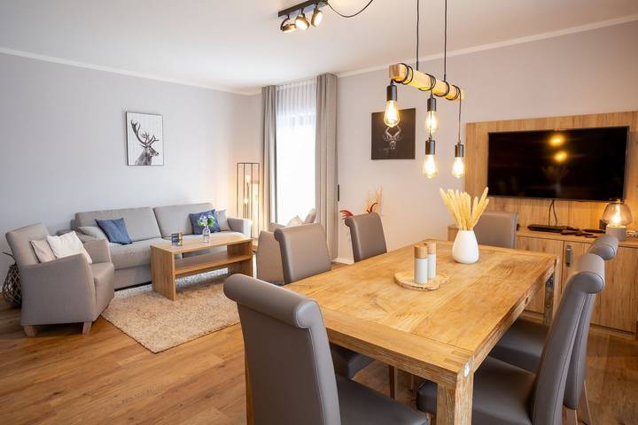 Ferienhaus für 16 Personen, mit Pool und Whirlpool sowie Garten im Harz - 2