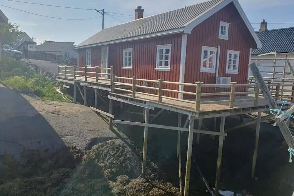 Supersentral autentisk rorbu på Reine i Lofoten in Moskenes
