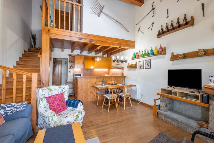 Holiday Home 'Casa Pepe Baltarga' with Mountain View, Private Terrace and Wi-Fi in Bellver de Cerdanya, Katalanische Pyrenäen