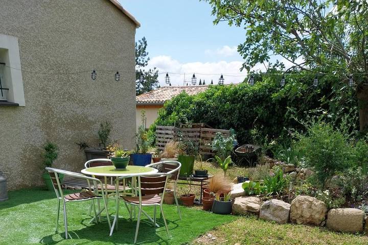 Location de vacances pour 3 personnes, avec vue et jardin à Montolieu - 3