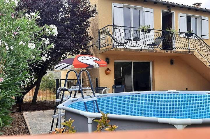 Casa de vacaciones para 4 personas, con jardín y piscina - 1