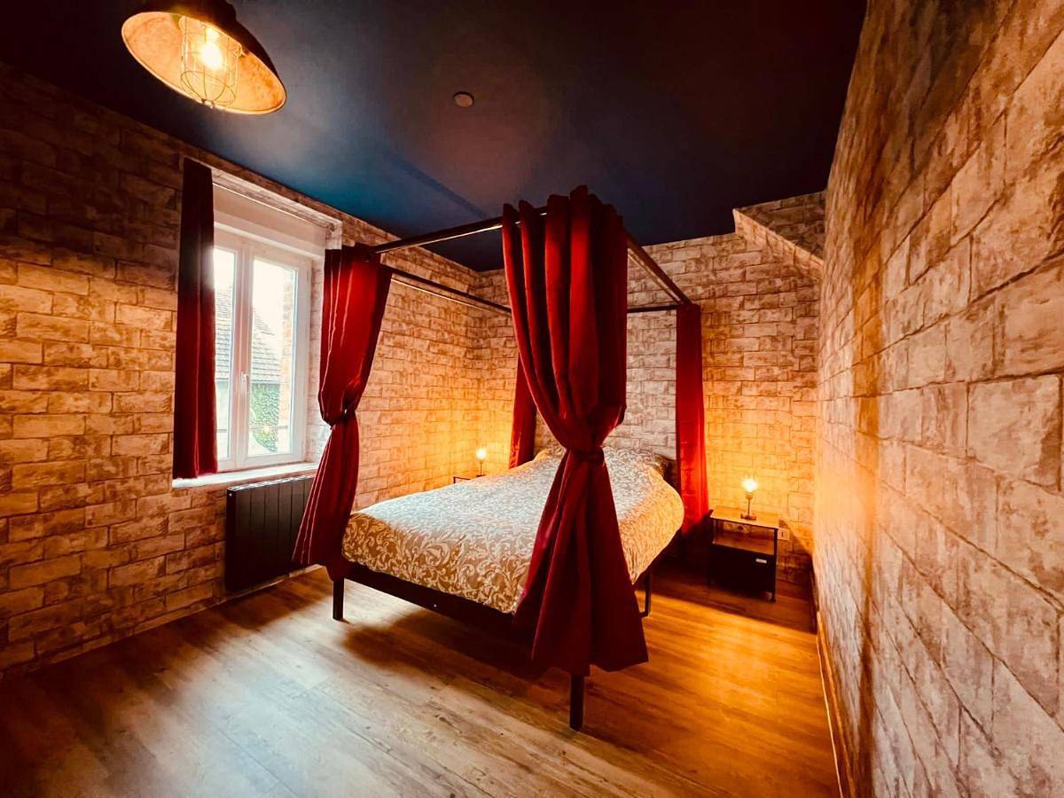Appartement entier, Le Logis Des Sorciers - Home Homy in Montluçon, Région de Montluçon