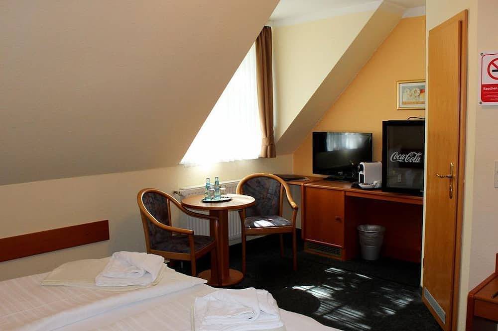 Doppelzimmer mit Dachschräge - Sächsisches Haus - Hotel & Restaurant in Bad Gottleuba-Berggießhübel, Elbsandsteingebirge