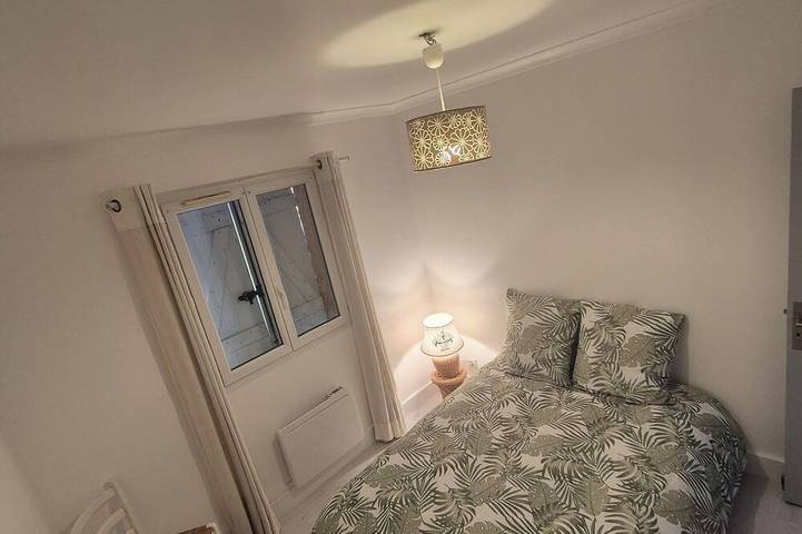 Location de vacances pour 8 personnes, avec terrasse ainsi que jacuzzi et jardin à Gallargues-le-Montueux - 3