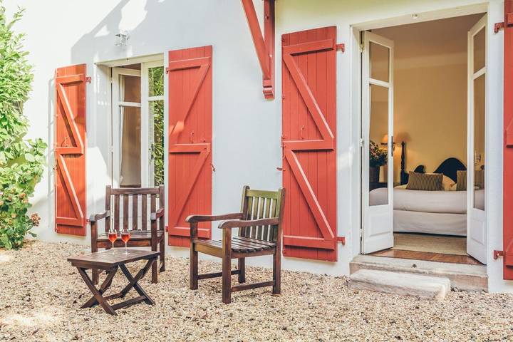 Hôtel pour 2 personnes, avec piscine et jardin à Saint-Étienne-de-Baïgorry - 4