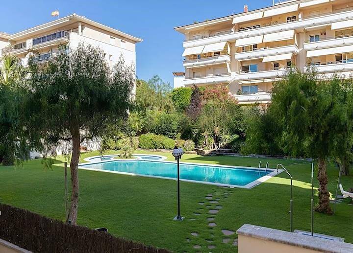 Ganze Wohnung, Ferienwohnung Apartamento Can Pei  a 20 minutos andando de las playas de Sitges y 10 minutos del centro en bicicleta in Sitges, Garraf