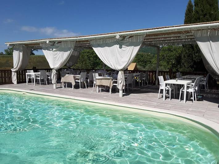 Agriturismo per 3 persone, con Terrazza e Giardino nonché Piscina a Magliano in Toscana