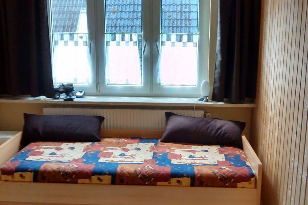 Rosenhaus - Ferienhaus, Bad, Wc, 3 Schlafräume in Friedrichstadt, Eider-Treene-Sorge