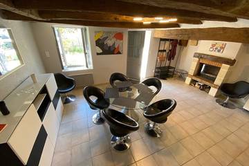 Gîte pour 5 personnes, avec jardin et terrasse à Saché