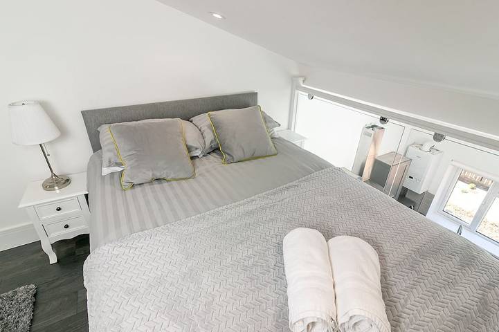 King Pin Corner-Vue sur Jardin-Salle de bain privée-Maison-d'exception in Stevenage, Hertfordshire