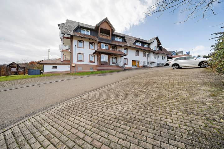 Hel lejlighed, Holiday Apartment 'Kirchblick' with Balcony and Wi-Fi in Biederbach, Central Black Forest