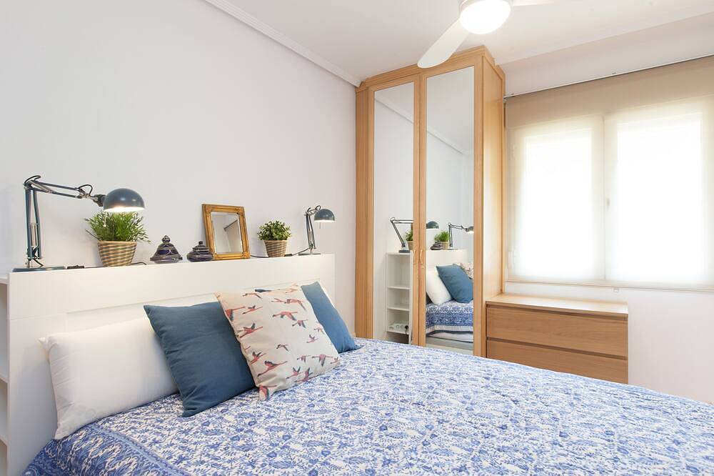 Geheel appartement, Gezellige Apt. In de buurt van het strand duinen van Cabopino, Marbella (Costa del Sol) in Carib Playa, Marbella