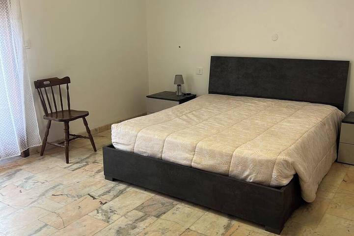 Gîte pour 8 personnes, avec balcon à Spadafora - 3