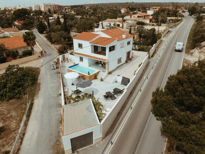 Casa rural para 12 personas, con piscina además de jardín y vistas en Elche - 3