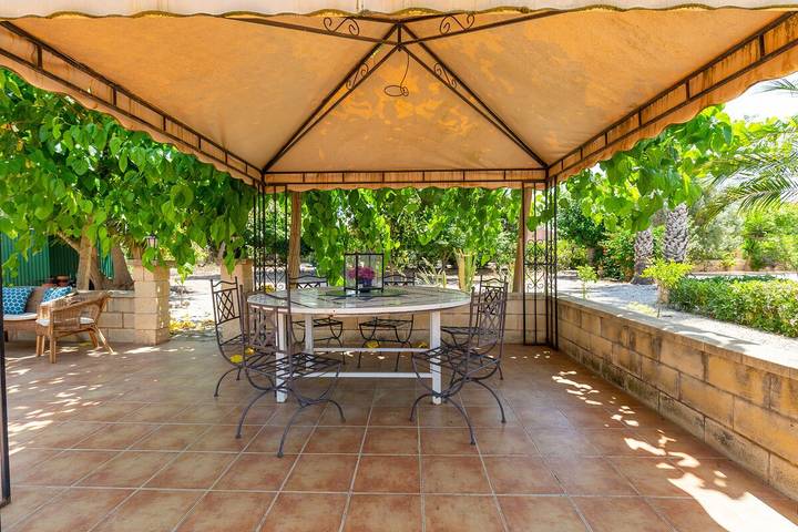 Location de vacances pour 6 personnes, avec jardin et piscine, adapté aux familles dans Formentera De Segura - 4