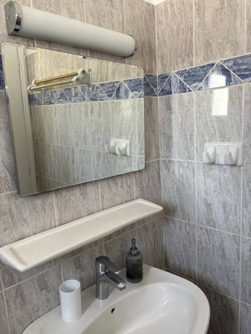 Vacation Rental for 2 Guests in Kamari, Santorini, Picture 4