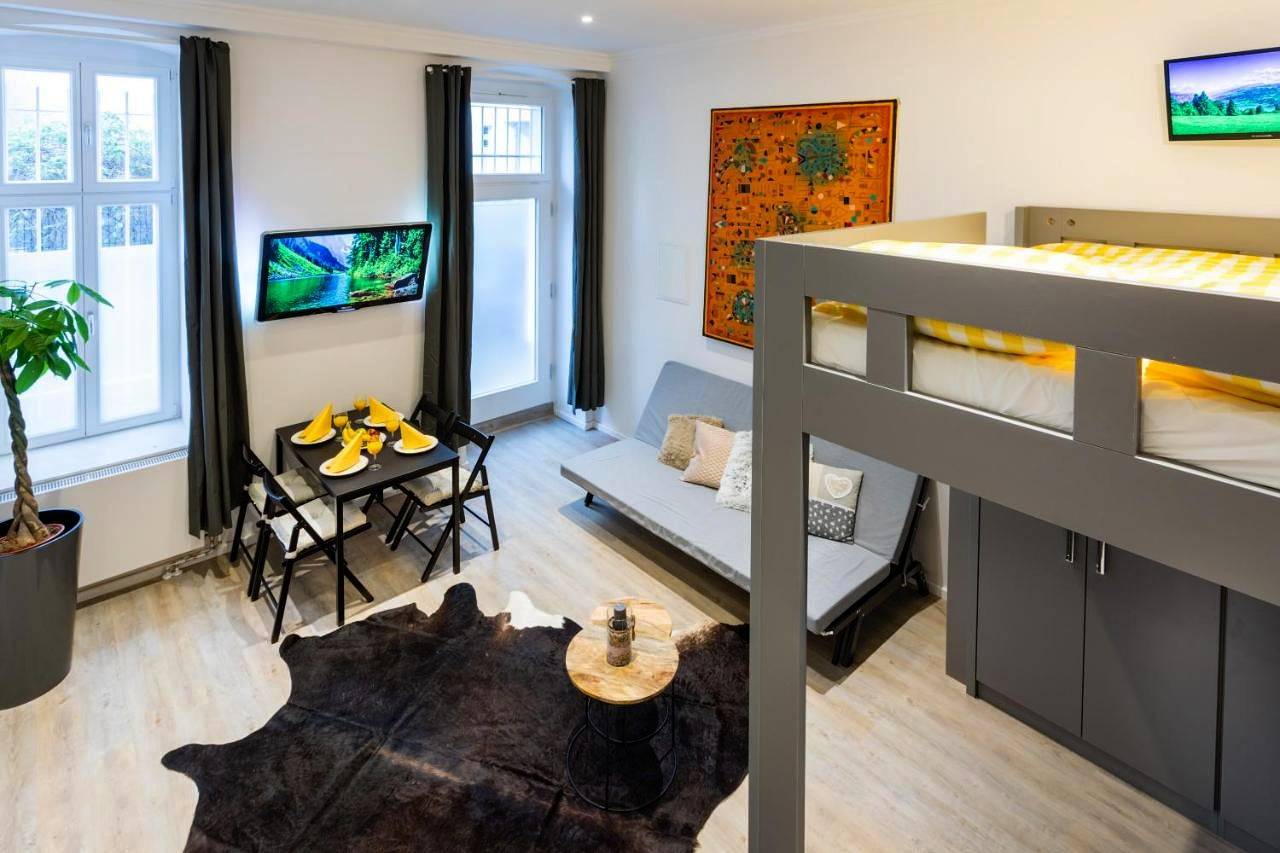Ganze Wohnung, Apartment in Charlottenburg Berlin, Berlin