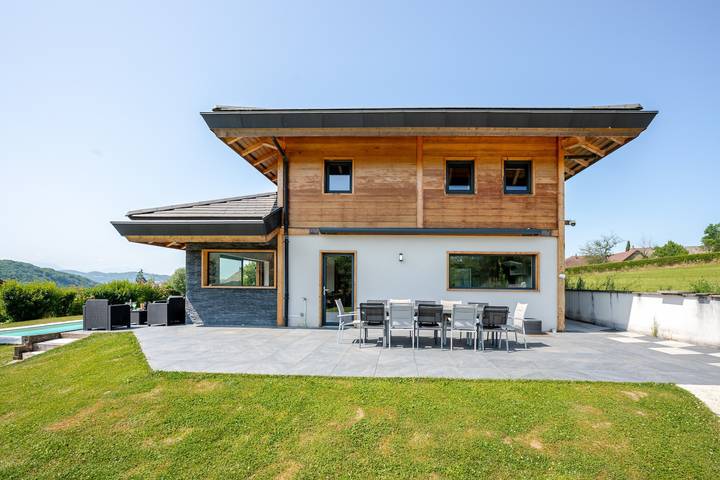 Villa pour 12 personnes, avec jardin, adapté aux familles en Haute-Savoie