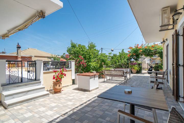 Apartamento entero, Apartamento «Captain Spiros Picola» con vistas a la montaña, balcón y Wi-Fi in Gaios, Paxoí