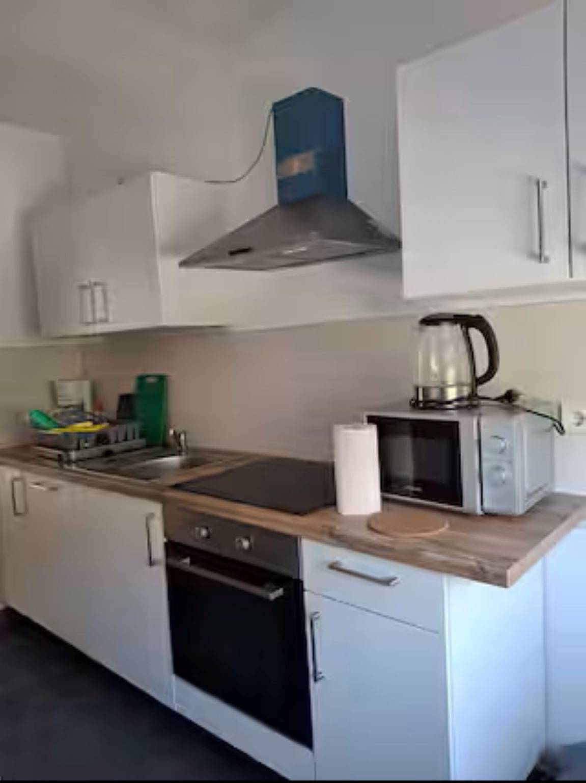 Ganze Ferienwohnung, Schöne Vollausgestattete Monteurs- Gästewohnung nähe Raffinerie Leuna und Geiseltalsee / 0303 in Braunsbedra, Saale-Unstrut