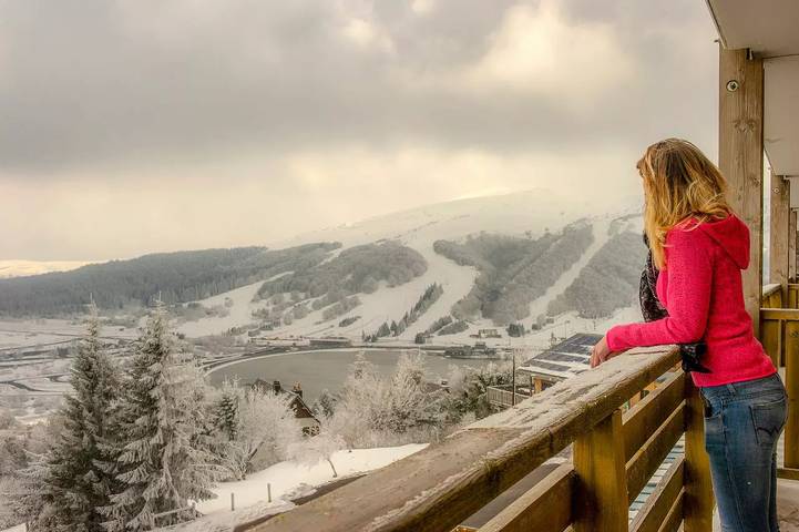 Chalet pour 6 personnes, avec balcon, animaux acceptés dans Super Besse - 4