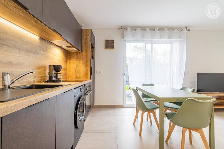 Gîte pour 4 personnes, avec jardin dans Lac du Bourget - 3