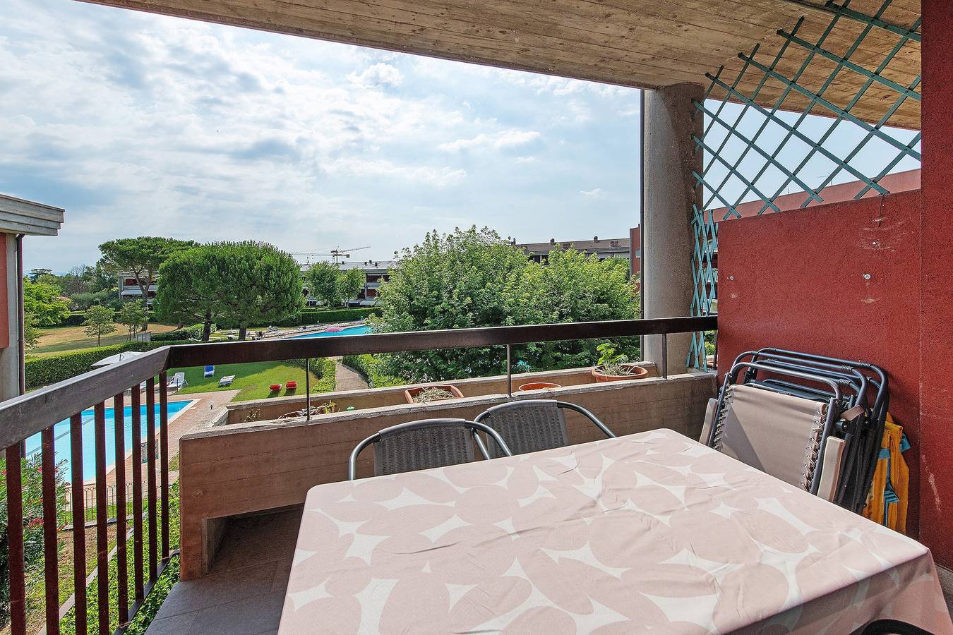 Appartamento intero, Appartamento 'Fior Di Loto Fronte Piscina' con Piscina Condominiale, Wi-Fi e Aria Condizionata in Rivoltella del Garda, Desenzano del Garda