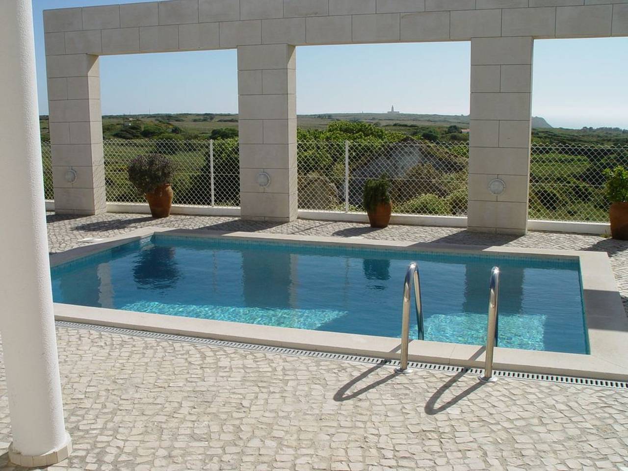 Luxury Lisbon Coast Villa | 4 Bedrooms | Villa Foz | Private Pool & Stunning Sea Views | Sesimbra in Azoia, Sesimbra (Castelo)