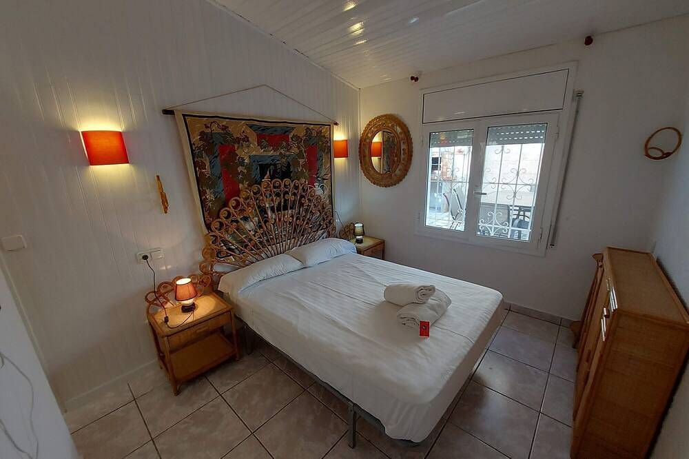 Magnificent Villa with private pool and garden Cap7P Free Wifi in l'Escala, Upper Empordà