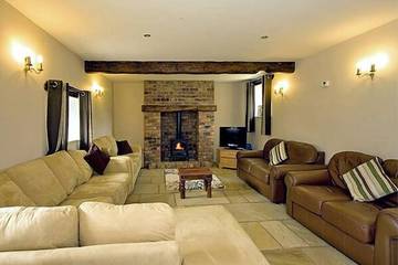 Glamping for 14 People in Peak District, Midlands, Photo 2