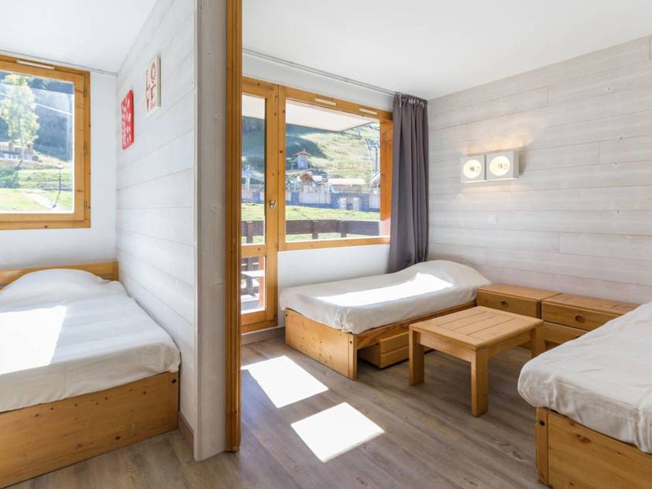 Studio entier, Studio rénové lumineux • Centre • Balcon • Parking • Pied des pistes in La Plagne, Bellentre