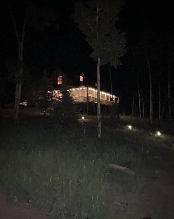Neu! Aspen Sunset Log Cabin - umgeben von Espenbäumen und einer herrlichen Aussicht in Park County