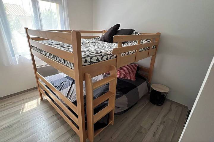 Location de vacances pour 8 personnes, avec jardin et terrasse à Fontès - 4