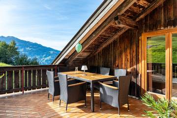 Ferienhaus für 20 Personen, mit Garten in Hainzenberg