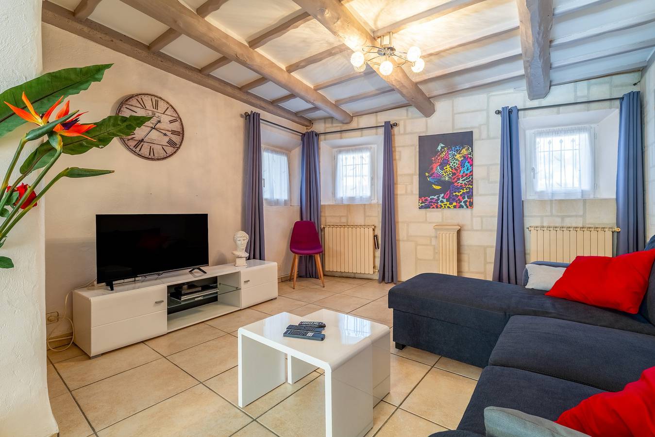 Maison de vacances 'Lucciano Village House, 6 couchages' avec piscine privée, Wi-Fi et climatisation in Mondragon, Vaucluse
