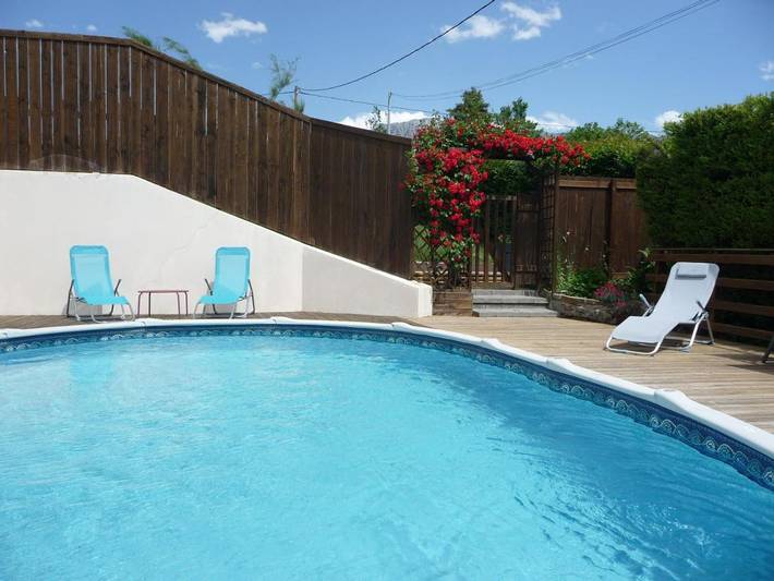 Location de vacances pour 2 personnes, avec piscine ainsi que vue et terrasse à Die - 2