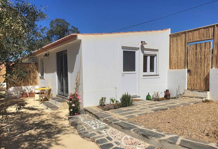 Gîte pour 3 personnes, avec jardin et vue dans Troviscais