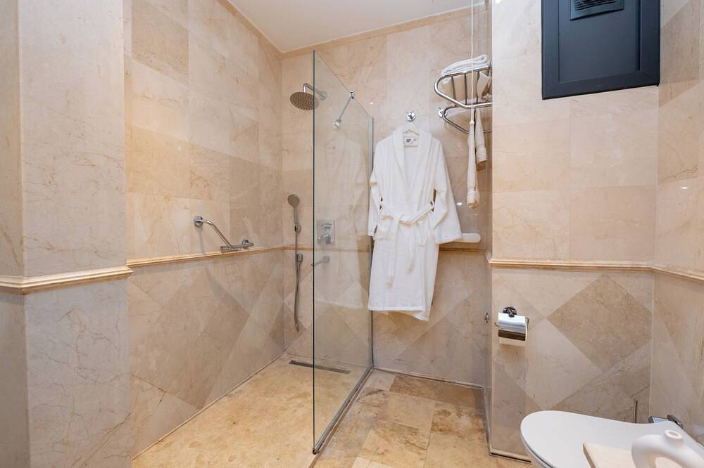 Appartement entier, Tranquil 2-bedroom apartment with Ac in Istanbul in Beyoğlu, Istanbul