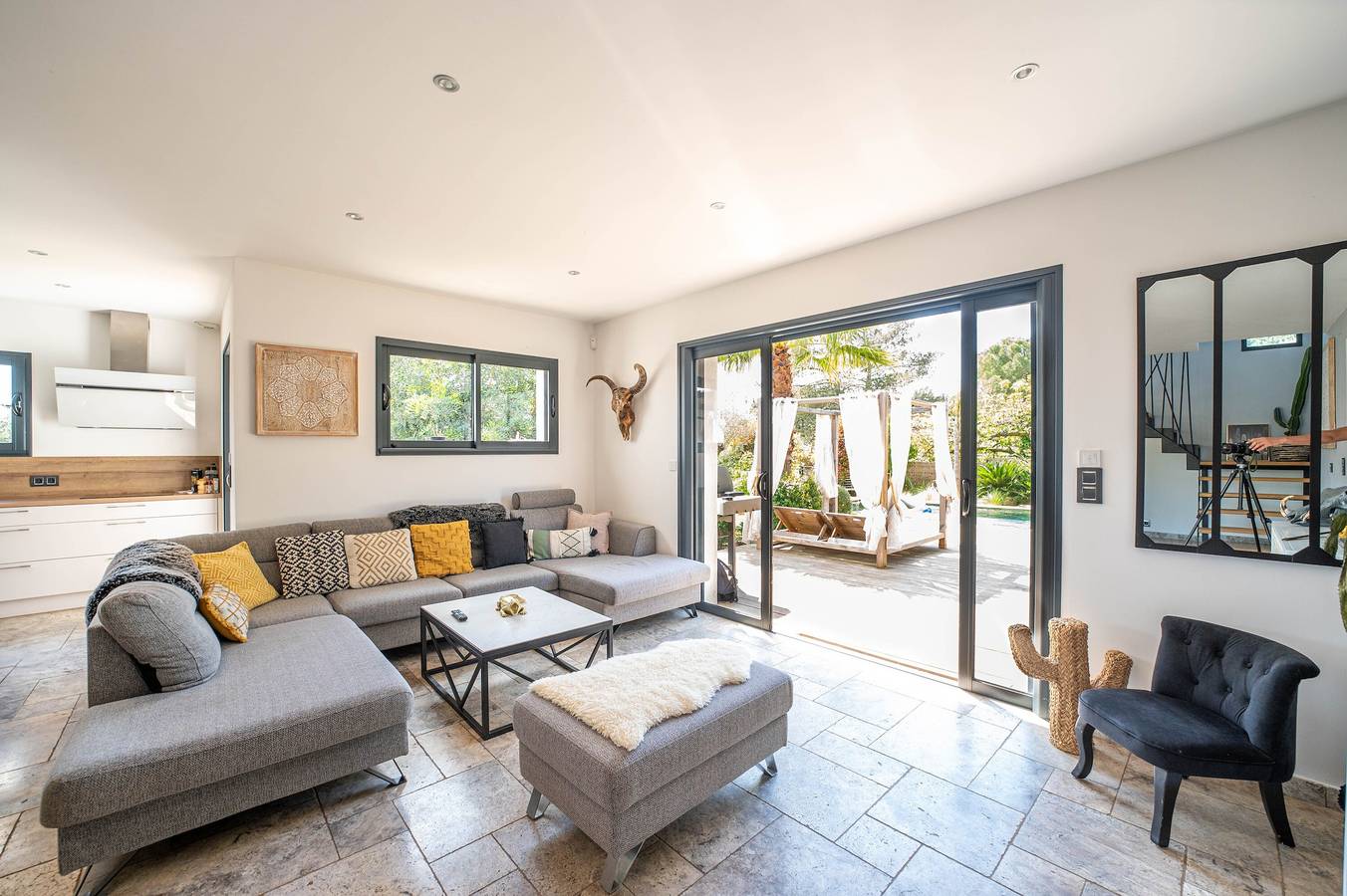 Eden Balinais – Beheizter Pool, Spa, 9 Personen in Le Muy, Draguignan Region