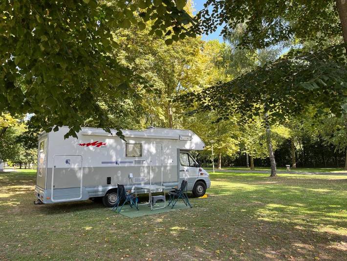 Camping für 8 Personen, mit Garten und Ausblick - 1