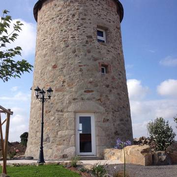 Gîte pour 4 personnes, avec vue et jardin à Vairé