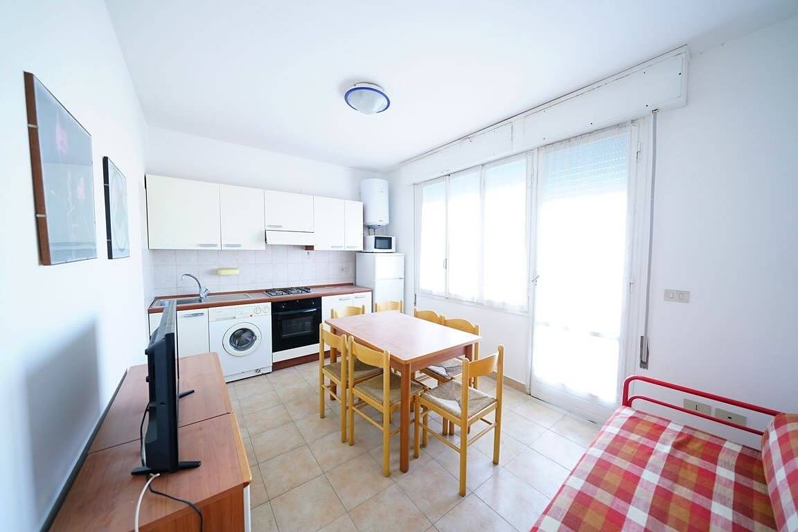 Apartamento entero, For rent Four-room apartment with sea view in Lido degli Estensi, Comacchio