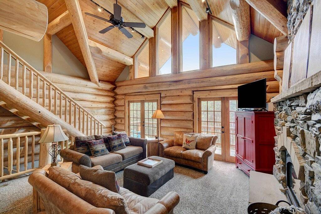 Mountain View Log Home I Hot Tub I Arcades I Great Views I Sauna I Discounted Attractions in Fraser, Arapaho and Roosevelt National Forests