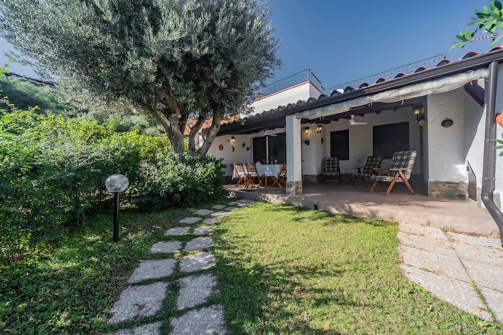 Villa Nicola vicina a tutti i servizi e alla spiaggia di Costa Rei in Costa Rei, Muravera